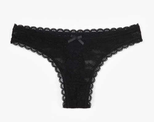 Jednobarevné černé celokrajkové dámské tanga kalhotky