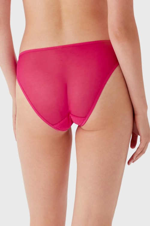 dámské kalhotky v růžovém provedení